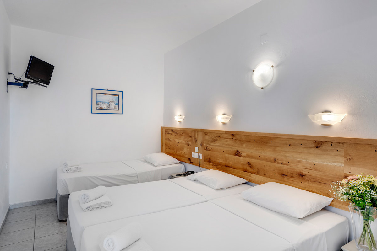  Accommodation in Mykonos Greece - Classic Triple Room