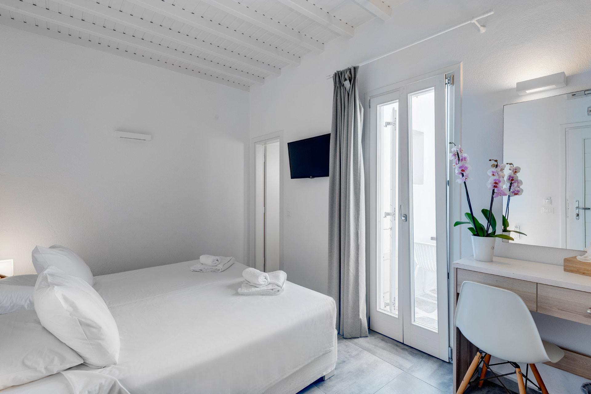 Classic Double / Twin Room -  Makis Place Tourlos Mykonos Hotel