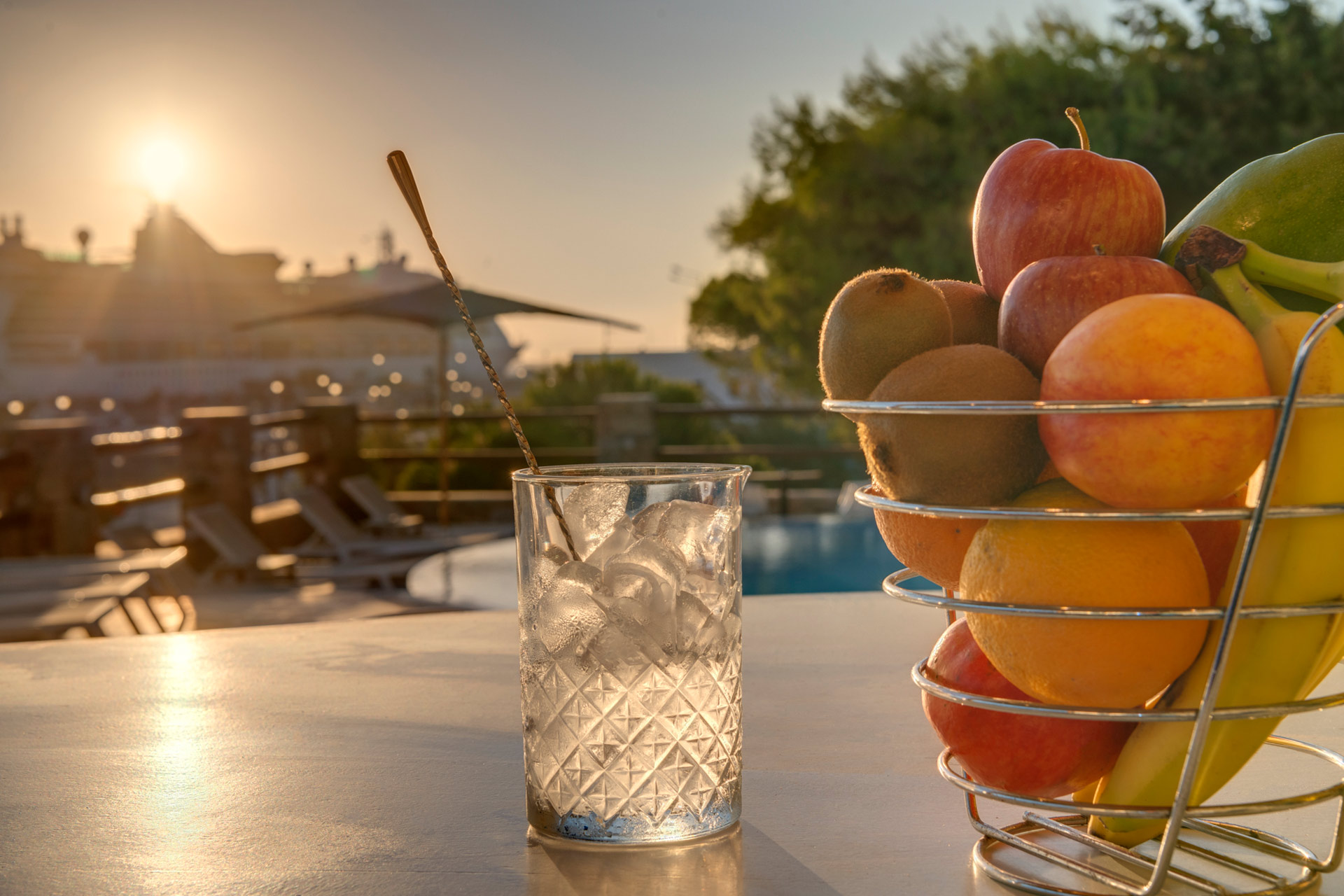 Outdoor Bar  -  Makis Place Tourlos Mykonos Hotel