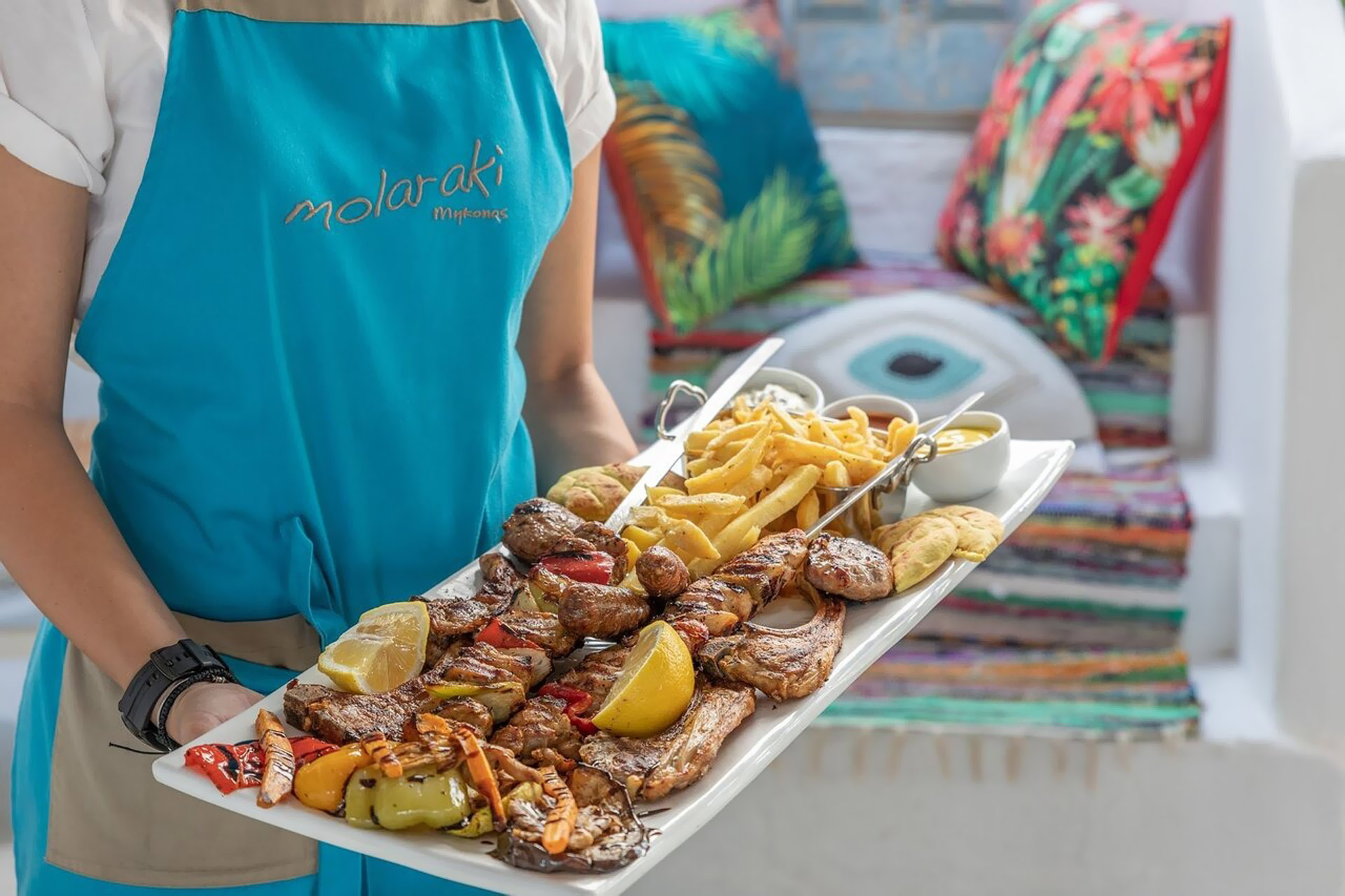 Molaraki Restaurant Inderior Area -  Makis Place Tourlos Mykonos Hotel